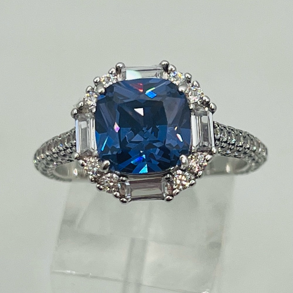 RETRO NWT BOMB PARTY HOLIDAY GIFTING RING TANZANITE ZIRCONIA .925 STERLING SZ 10